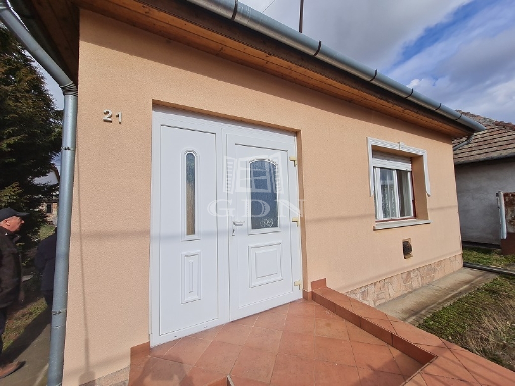 For sale Pécel Family House